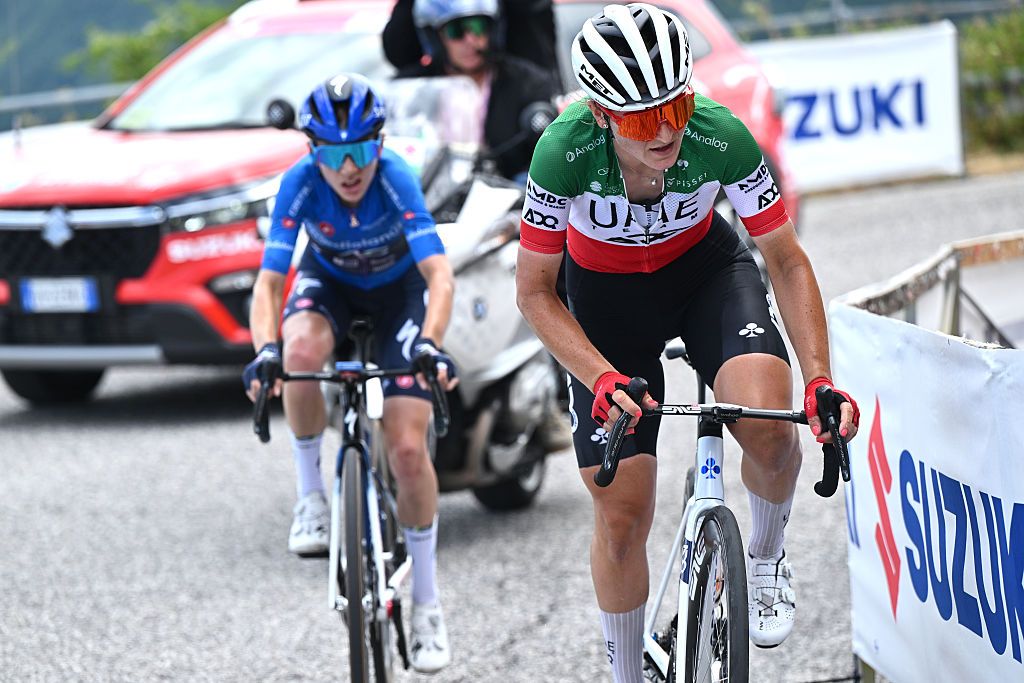 MONTE NERONE, ITALY - JULY 12: (L-R) Stage winner Sarah Gigante of Australia and Team AG Insurance - Soudal - Blue Mountain Jersey and Elisa Longo Borghini of Italy and UAE Team ADQ attack during the 36th Giro d&amp;apos;Italia Women 2025, Stage 7 a 150km stage from Fermignano to Monte Nerone 1396m / #UCIWWT / on July 12, 2025 in Monte Nerone, Italy. (Photo by Luc Claessen/Getty Images)