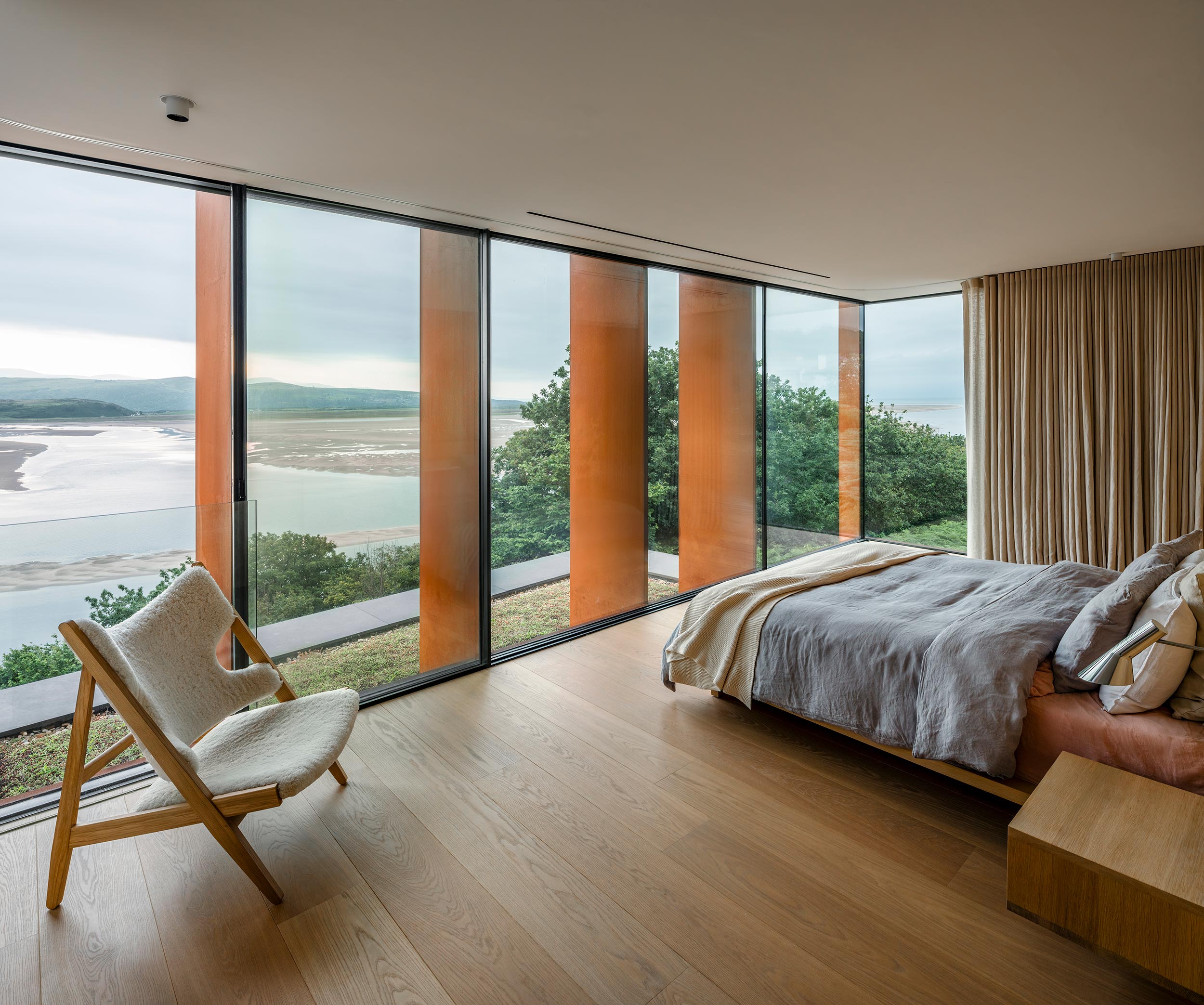 Porthmadog House, Wales, by Str&ouml;m Architects