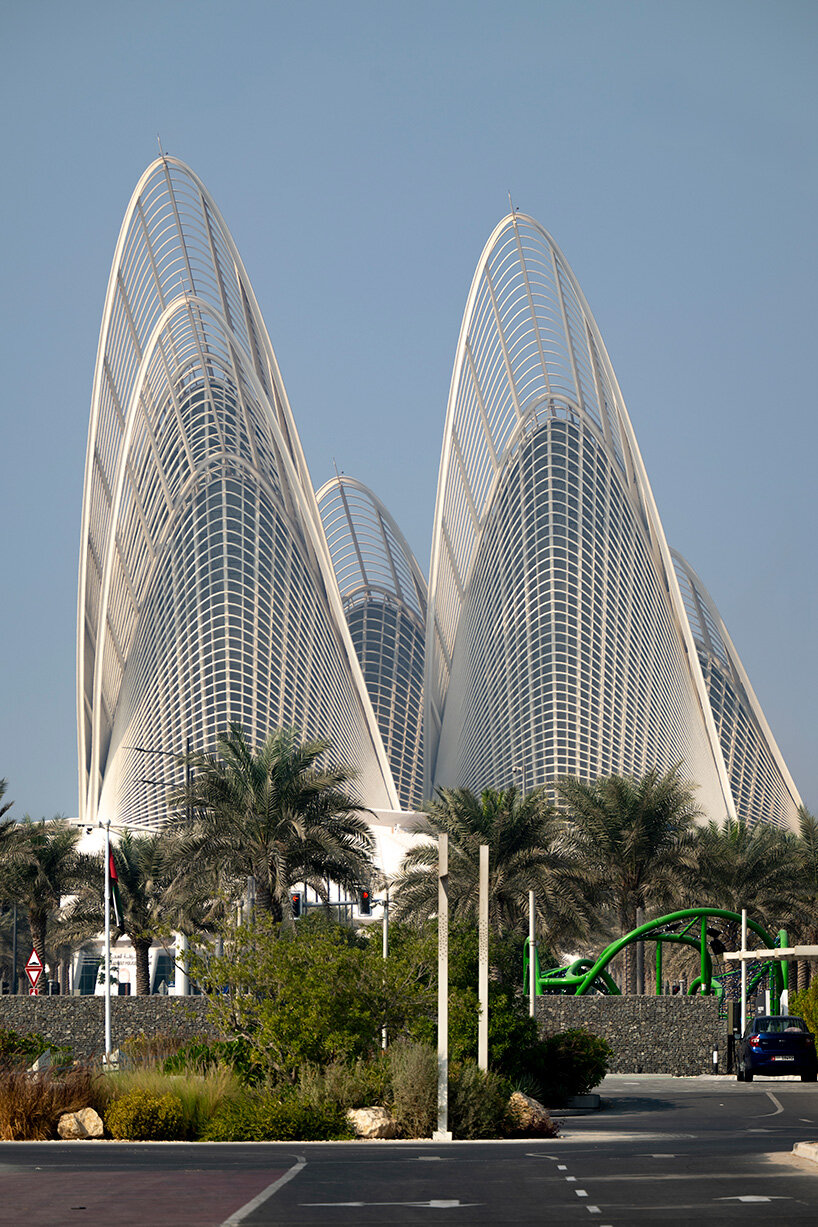 zayed national museum by foster + partners spreads its steel wings over abu dhabi
