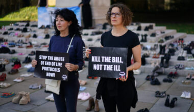 Hundreds of Welsh clinicians urge Senedd to reject assisted dying Bill