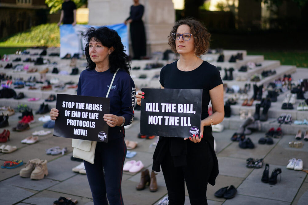 Hundreds of Welsh clinicians urge Senedd to reject assisted dying Bill