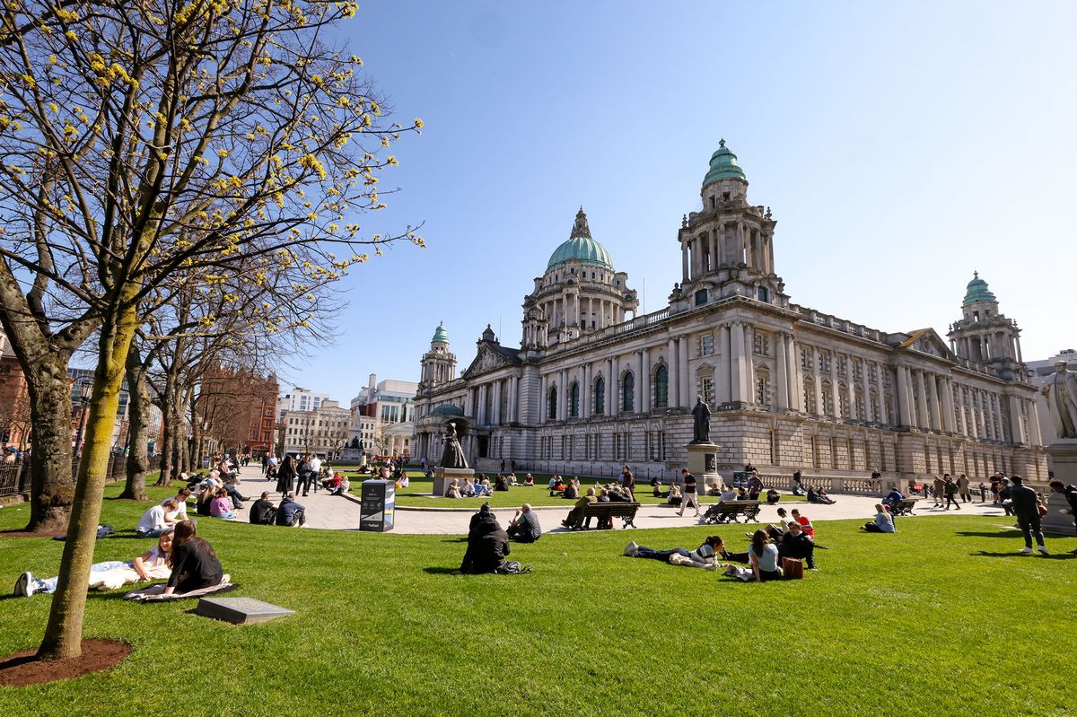 A sunny April day at Belfast City Hall