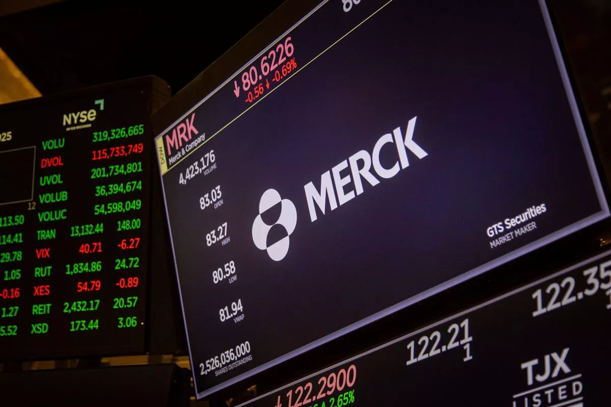 Pharmaceutical giant Merck & Co signs on the stock exchange in New York