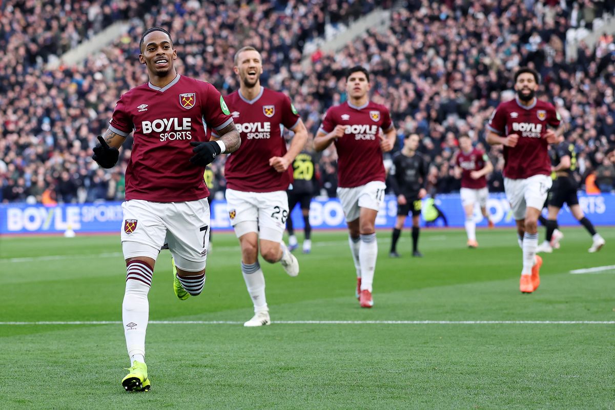 Crysencio Summerville celebrates after getting the opening goal for West Ham vs Sunderland