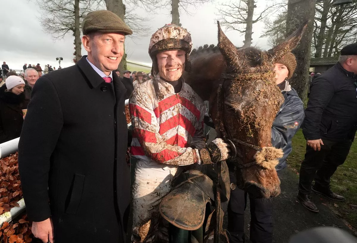 Gavin Cromwell (left), Eoin Staples and Now Is The Hour: landed the Thyestes Chase