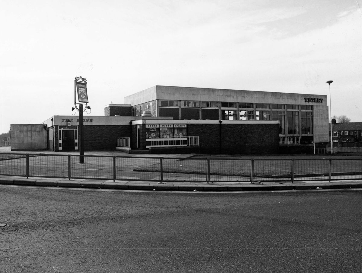 The Mons, Breeze Hill, Bootle, at its prime in 1982 