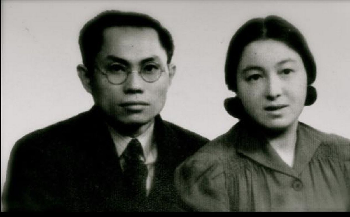Peter Foo's parents, before his father was forcibly deported by the British government