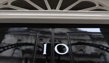 UK must decide future of deal with firm linked to Russia’s gas – POLITICO