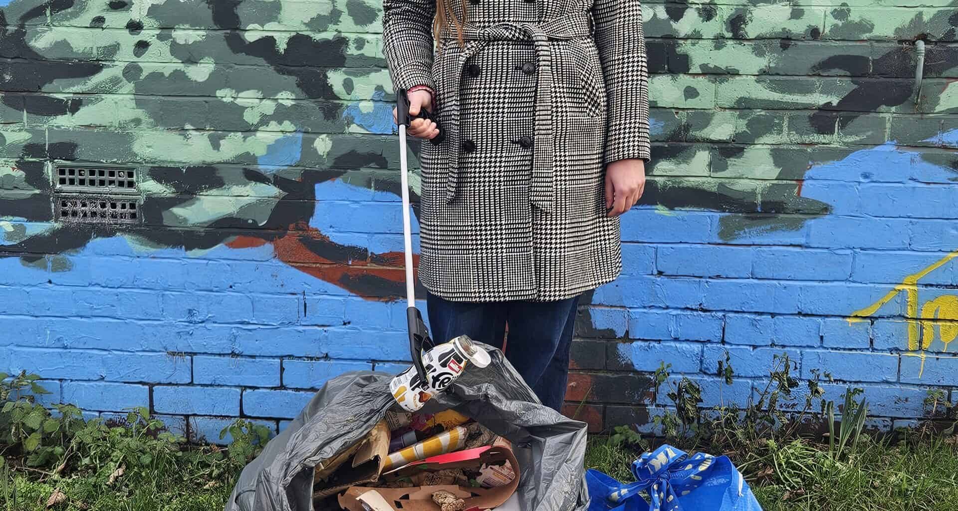Litter pickers take a pride in Armley in New Year clean up