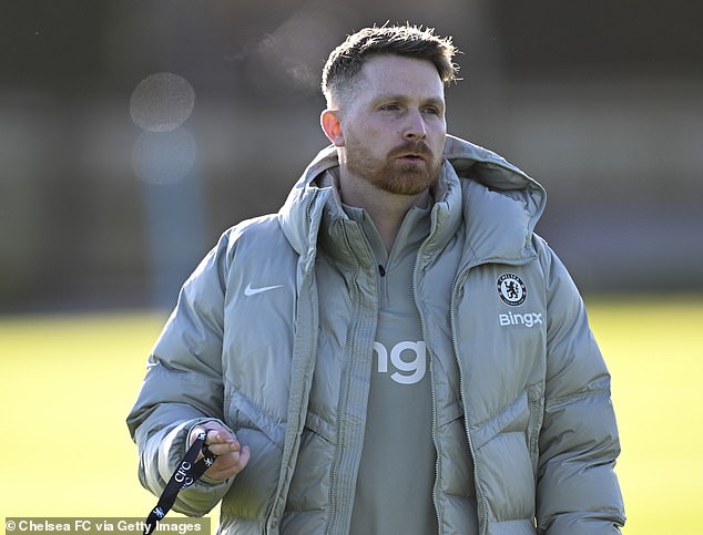 Chelsea's U21s manager Calum McFarlane will take charge of the senior team for their trip to Manchester City