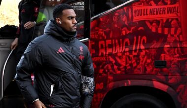 Fulham vs Liverpool - Premier League LIVE: Latest score, team news and updates as Arne Slot's side take on The Cottagers plus updates from the other 3pm games including Newcastle vs Crystal Palace