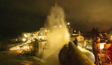 Storm Goretti live updates: 65,000 homes are without power as 100mph winds batter the South West - as snowfall hits middle England