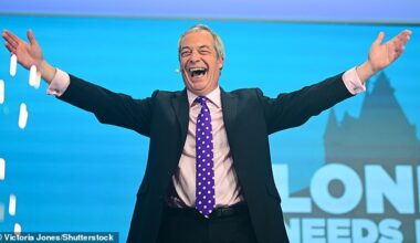 Nigel Farage vows to fight Labour's Brexit reset 'all the way', as he fires the starting gun on Reform's election campaign in London
