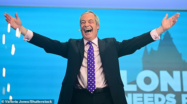 Nigel Farage vows to fight Labour's Brexit reset 'all the way', as he fires the starting gun on Reform's election campaign in London