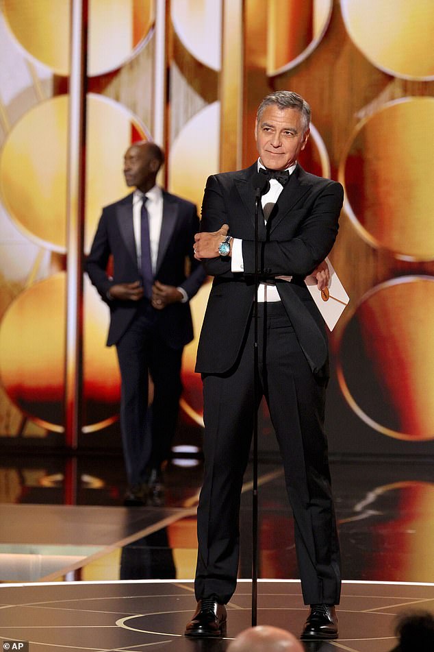 The Hollywood icon, 64, was presenting the award for Best Motion Picture ¿ Drama with his Ocean's Eleven co-star Don, 61, who delivered a few zingers at his expense