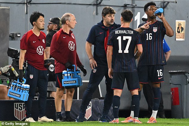 Mauricio Pochettino talks to his USA players during their friendly win over Uruguay