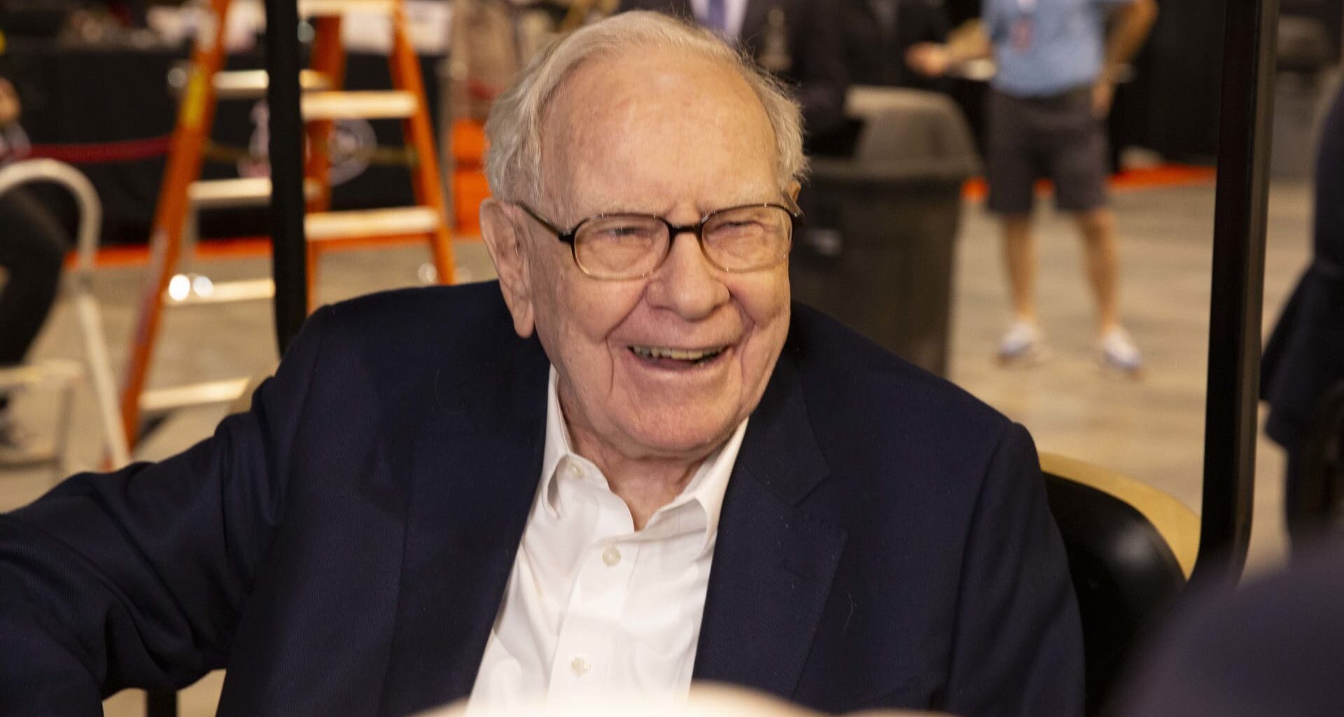 Warren Buffett's advice for building wealth