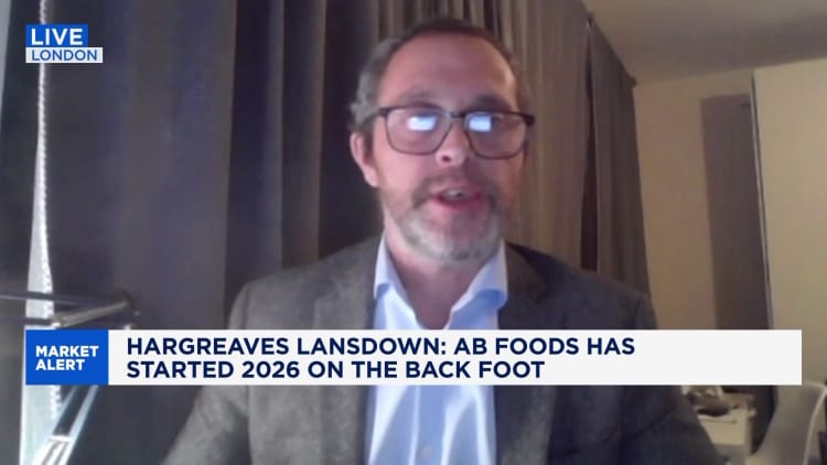 UK retailers grappling with cost pressures, says analyst