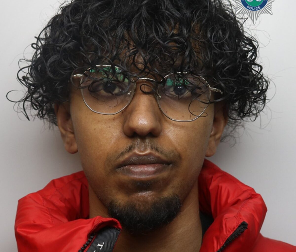 London man, 24, jailed after threatening to rape teenage girl online