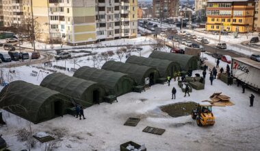 Zelenskyy calls on to allies to provide more air defence as Russian strikes plunge Kyiv into cold