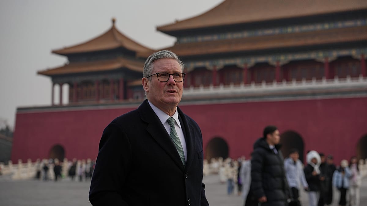 Keir Starmer meets Xi Jinping in Beijing to strengthen UK-China relations