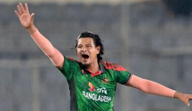 Nasum Ahmed unsuccessfully appeals for leg before wicket