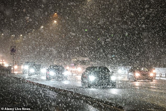 Alamy Live News. 3DEP82B Belgrave Middleway, Birmingham 8th January 2026 - Storm Goretti has hit the Birmingham city centre with heavy snow settling fast on Thursday 8 January evening, this shows Belgrave Middleway, part of the city's ring road. The storm is expected to bring between 15-25cm to the region as it is joined with strong winds creating blizzard like conditions. Credit: British News and Media/Alamy Live News This is an Alamy Live News image and may not be part of your current Alamy deal . If you are unsure, please contact our sales team to check.