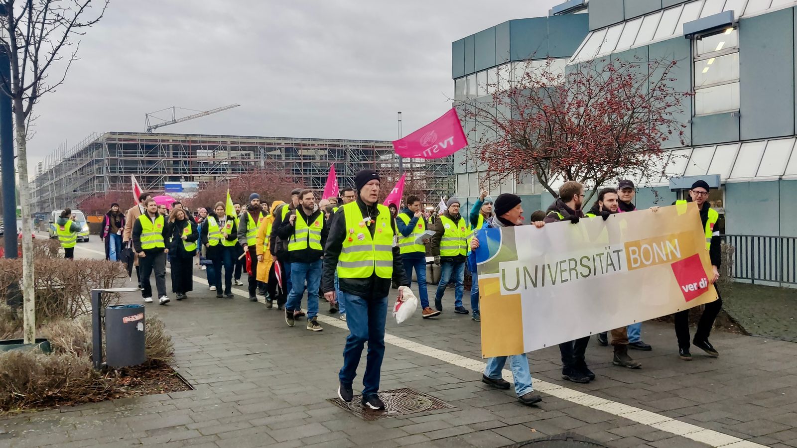 Warning strikes for higher wages in Germany’s public sector