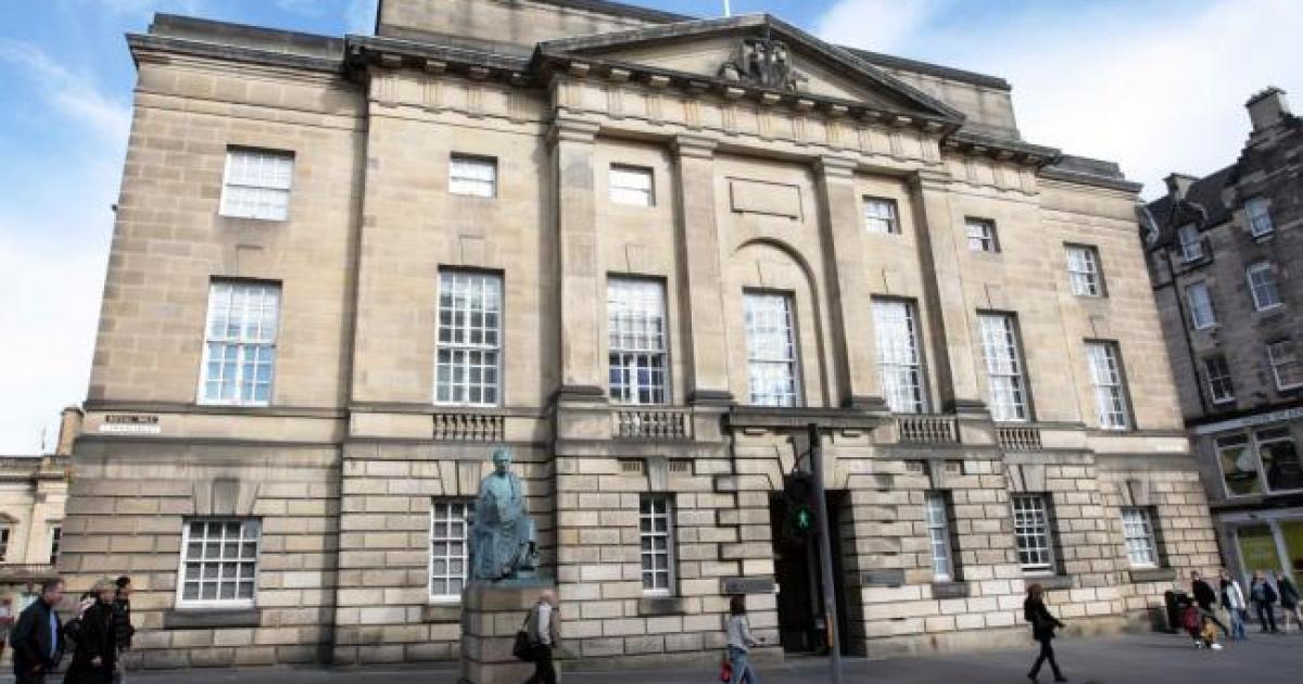 Rapist escapes on way to Edinburgh High Court sentencing