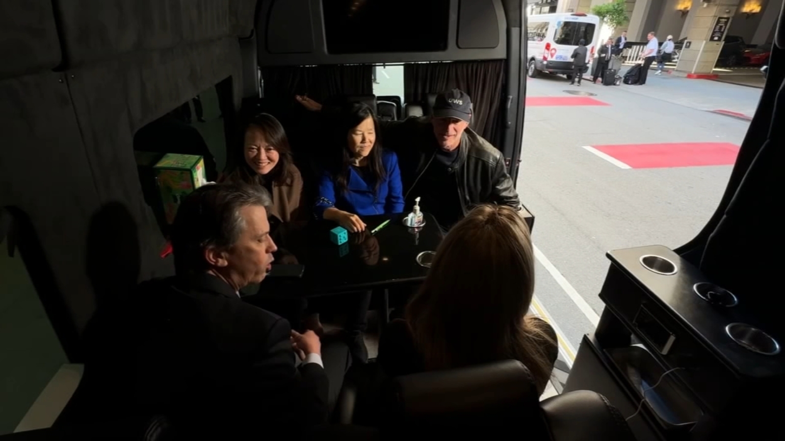 JPM 2026: Venture firm rents bus to hold private meetings during crowded JP Morgan Conference in San Francisco