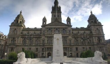 Glasgow offers 'eye-watering' salary to new education boss