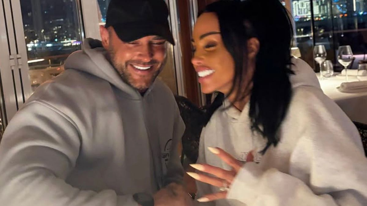  Katie wed Lee Andrews just days after meeting in a 'quickie' service in Dubai