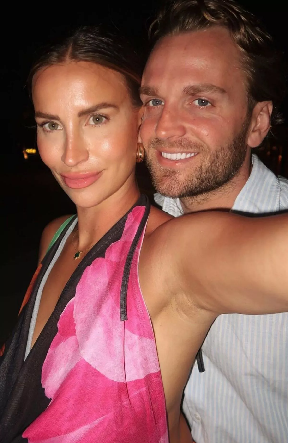 ferne mcann and lorri in selfie