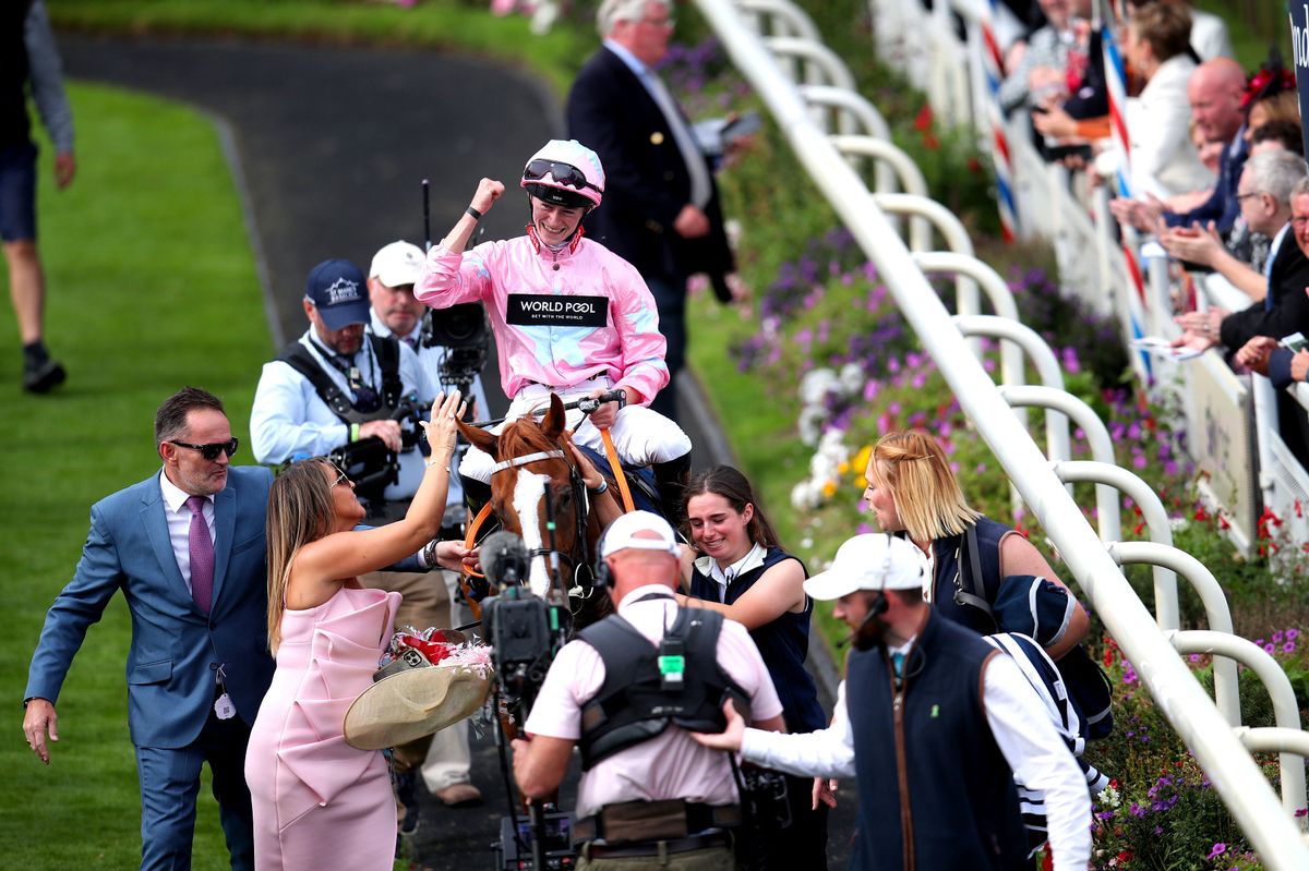Steve and Jolene De’Lemos greet Live In The Dream at York