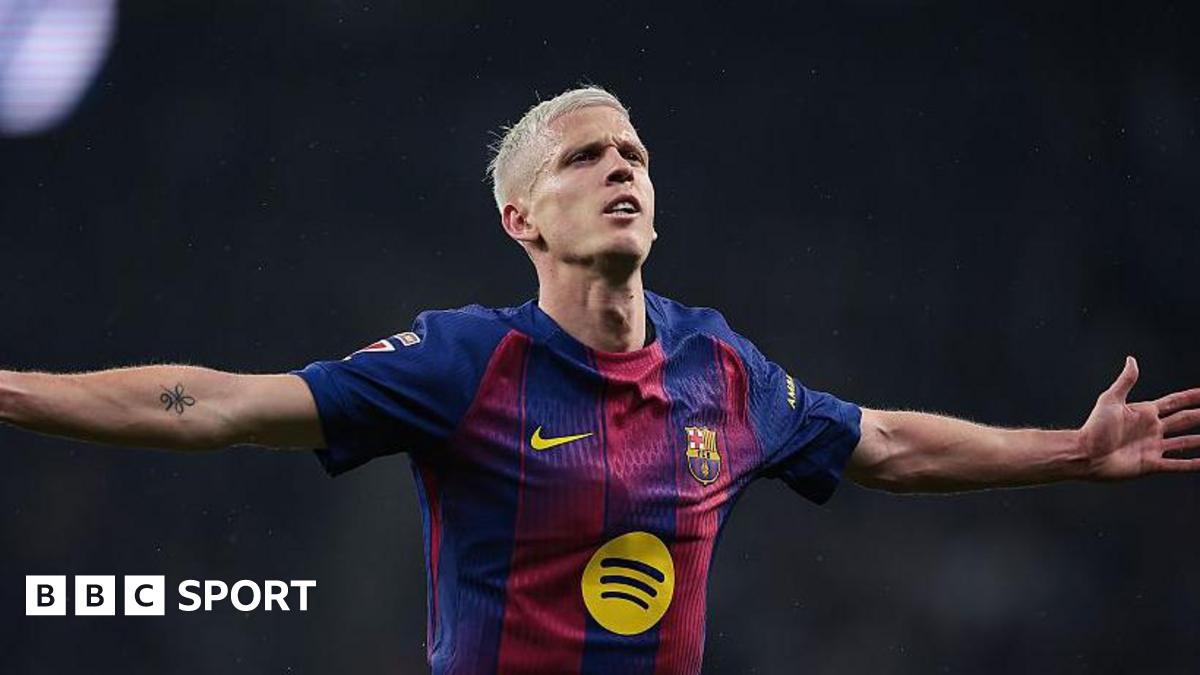 Espanyol 0-2 Barcelona: Dani Olmo and Robert Lewandowski score as Barca extend lead at top of La Liga