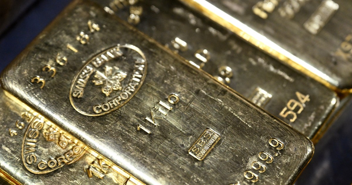 Gold surges past $5,500 amid Iran tensions, weakening US dollar | Business and Economy
