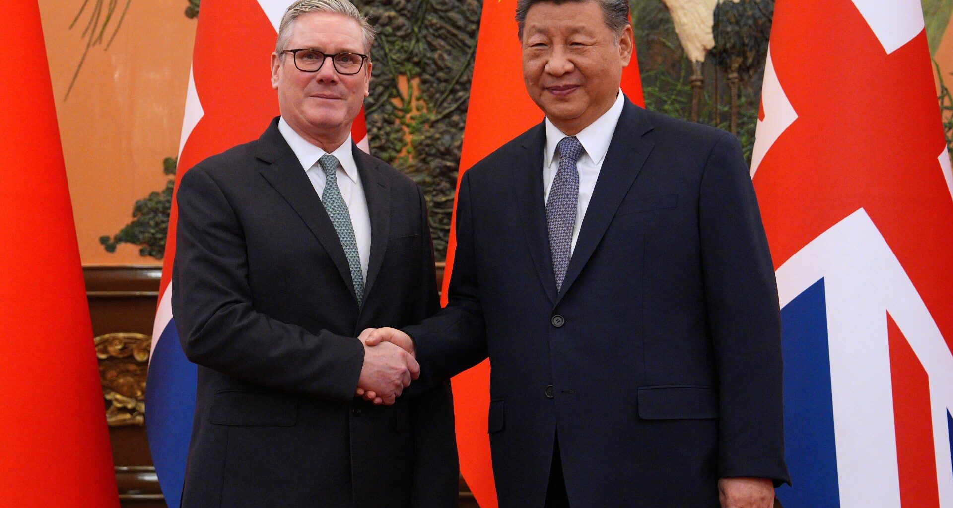 China’s Xi Jinping, UK’s Keir Starmer agree to deepen economic ties | Xi Jinping News