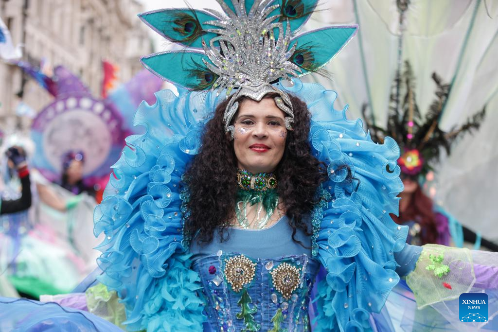 Annual New Year's Day Parade held in London-Xinhua