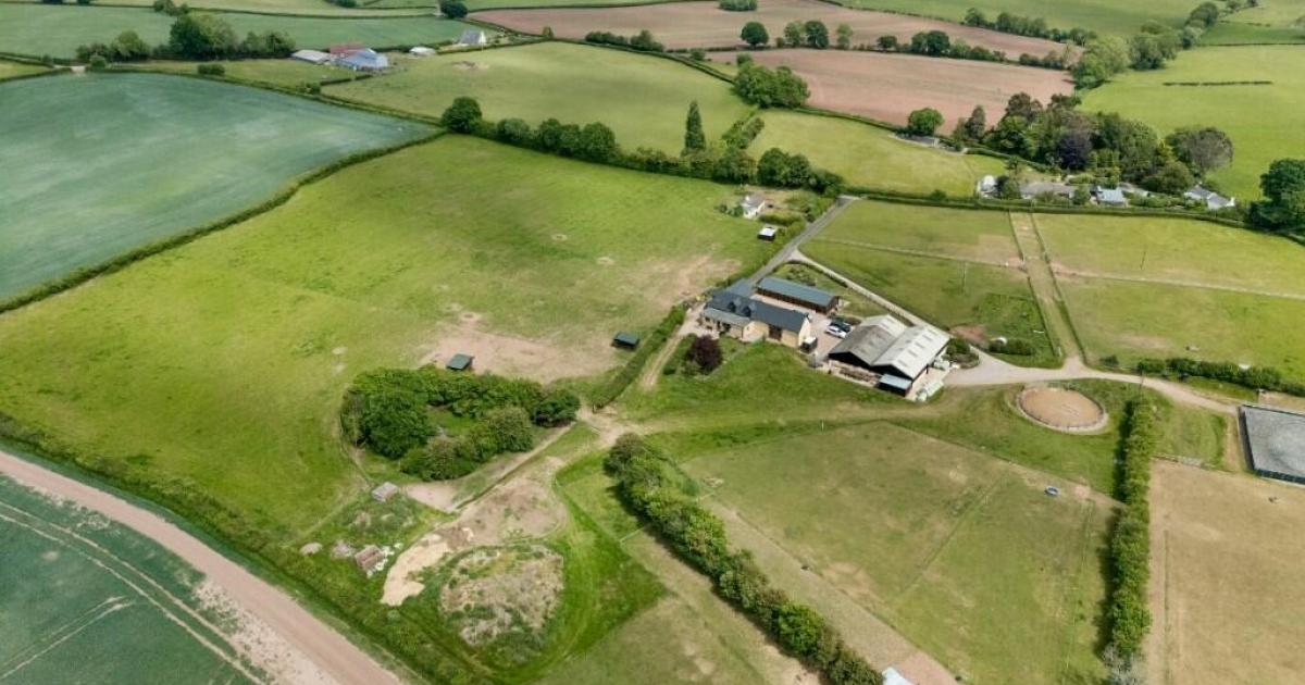 Premier Cottages site on the Herefordshire border for sale