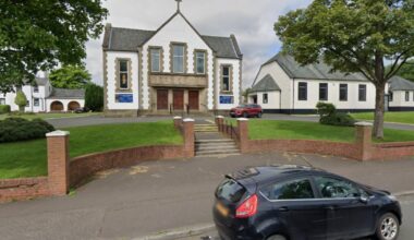 Police urge Glasgow community to recover church's stolen lights