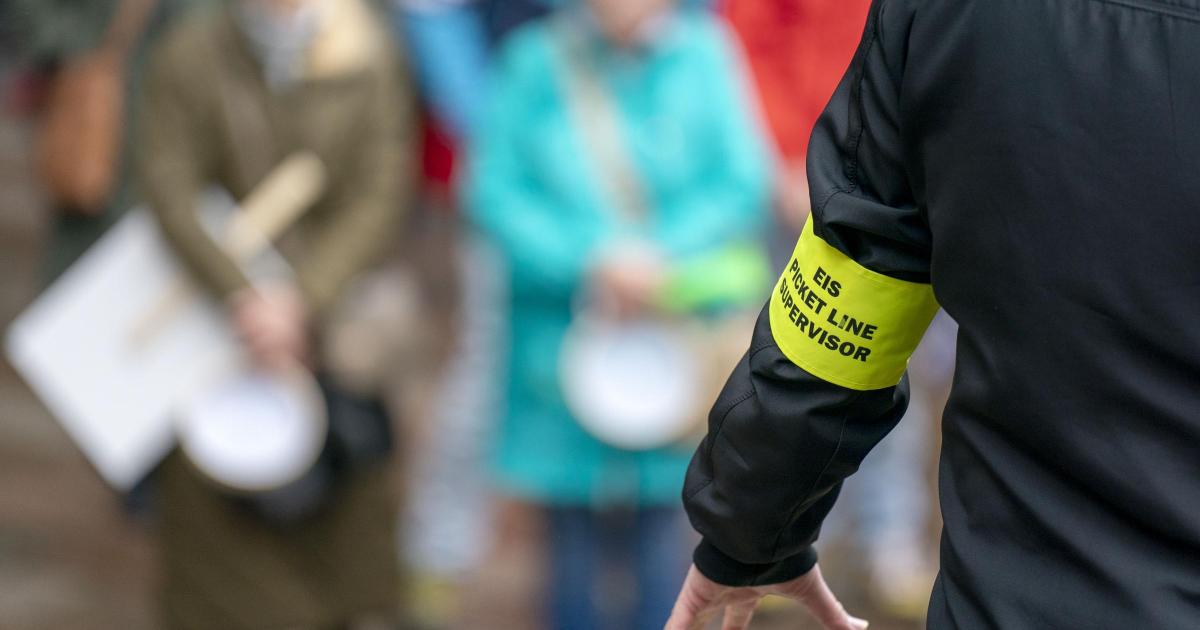 Lecturers at Edinburgh Napier University back strike action over ‘damaging’ cuts