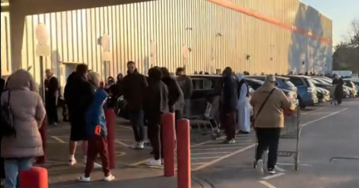 Hundreds at Southampton Costco for Pokémon card drop