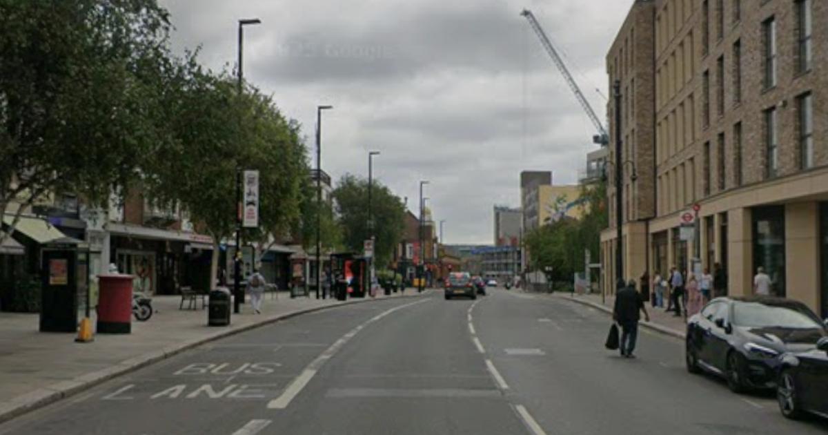 Brentford High Street ‘stabbing’ leaves man in hospital