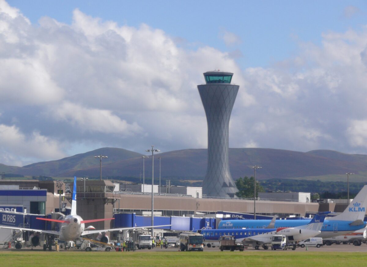 Over 120,000 to travel through Edinburgh Airport over Hogmanay
