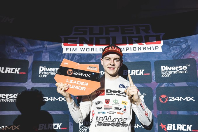 24MX Leader Plate - Junior : photo credit- Sport UP Agency