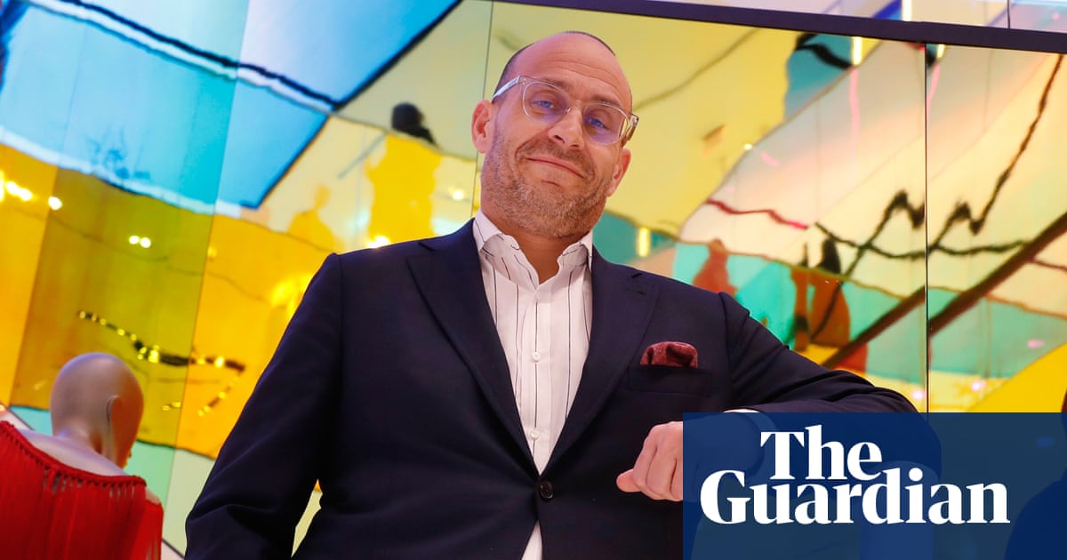 Saks Global CEO steps down as luxury retailer reportedly preparing for bankruptcy | US news