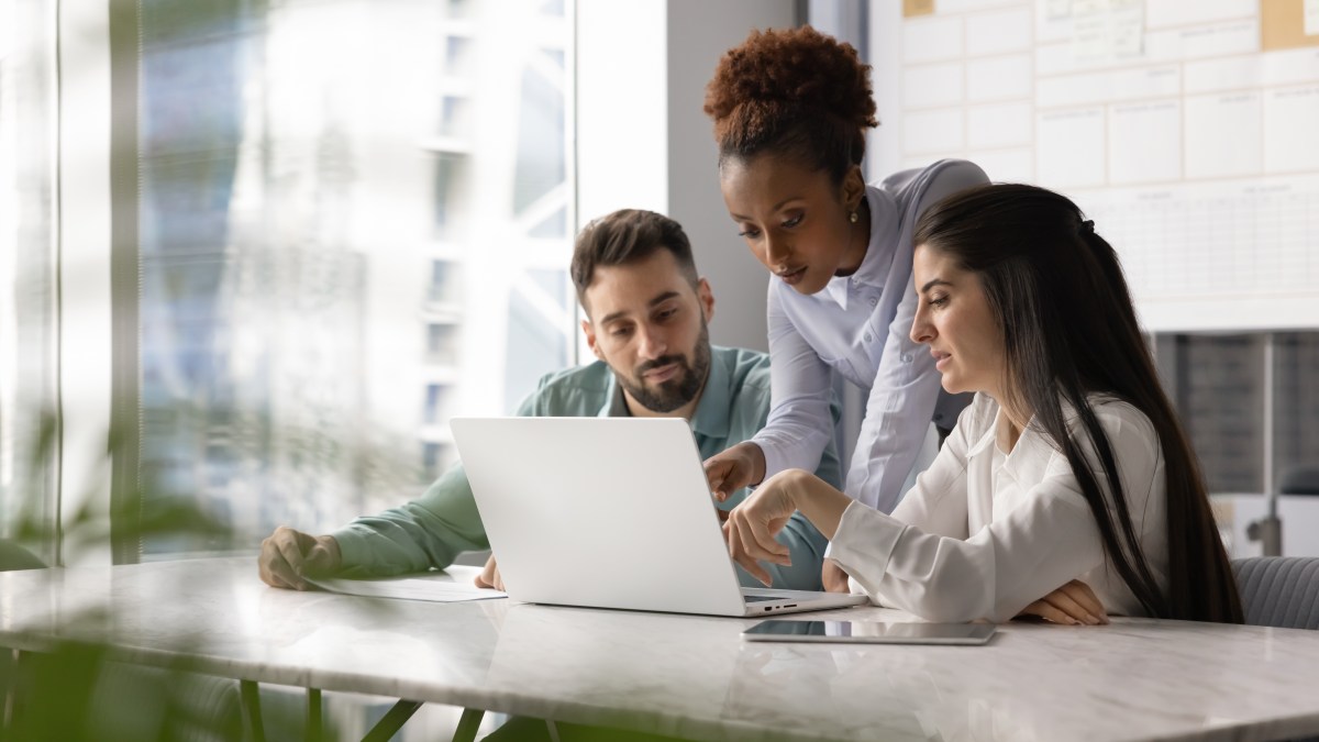 US firm pays junior lawyers to spend 20% of time ‘exploring AI’