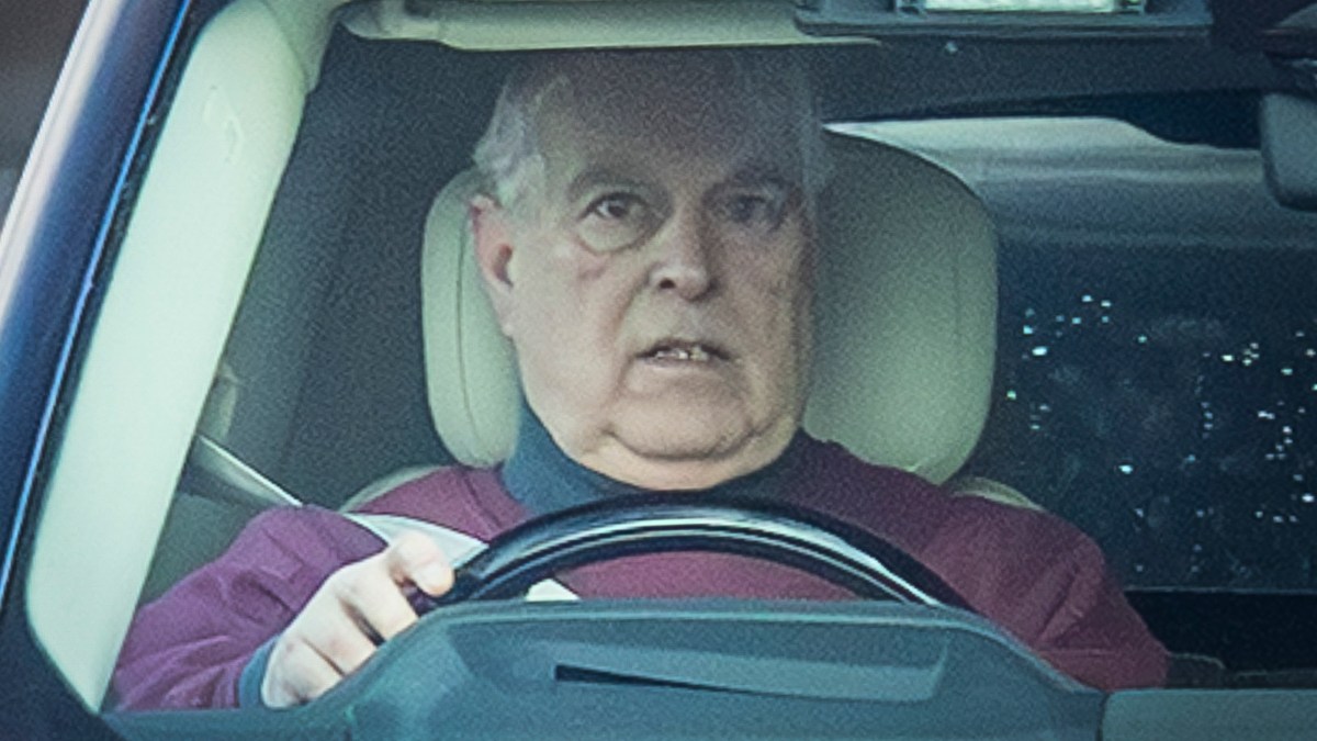 Andrew offered temporary home to speed departure from Royal Lodge