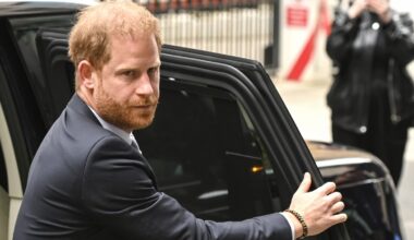 As Prince Harry goes to High Court, the rest of family keep well away