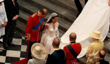 Princess Kate curtsying